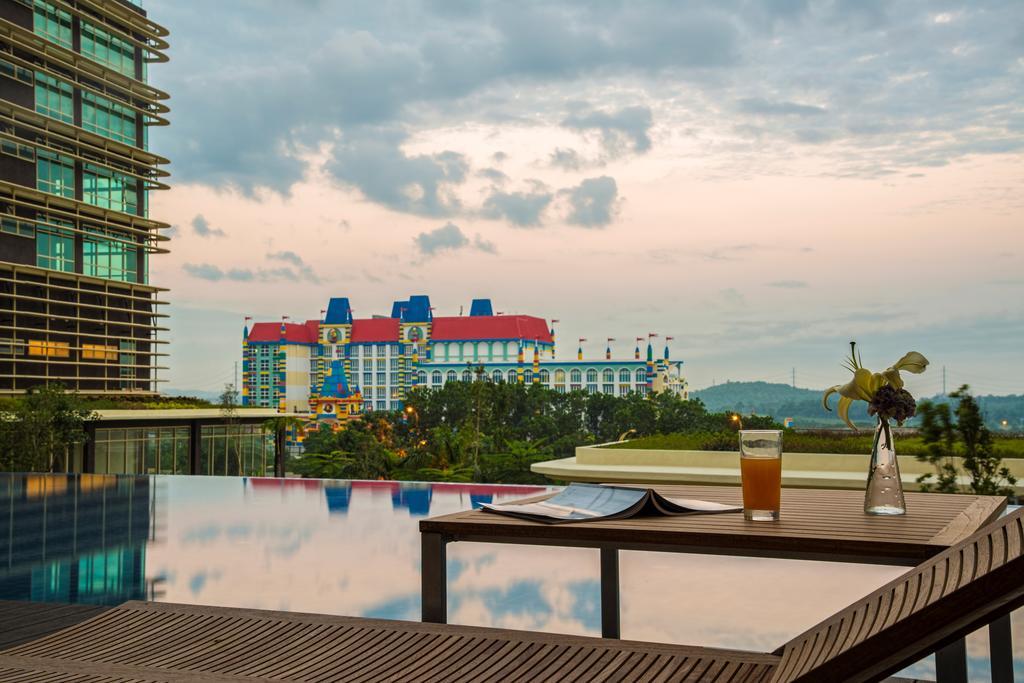 Somerset Medini Iskandar Puteri Nusajaya  Exterior photo